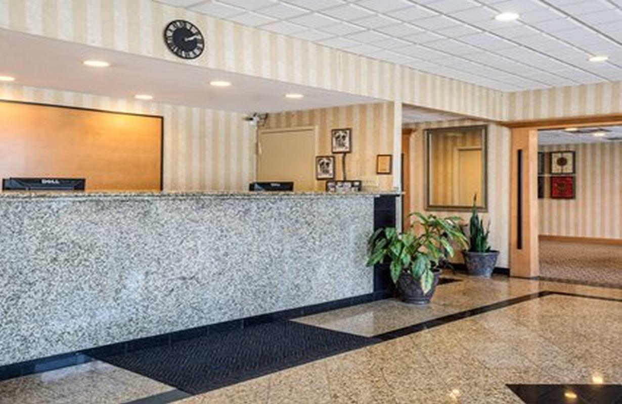 Suburban Studios Chester I-95 Екстериор снимка